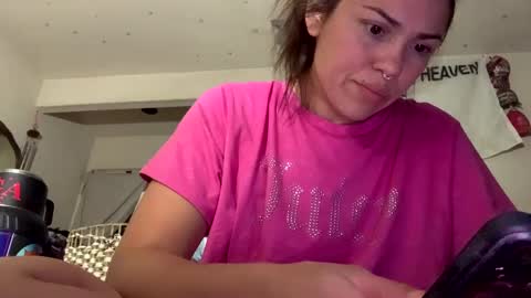 SummerPeach online show from December 2024 06:01:02 AM