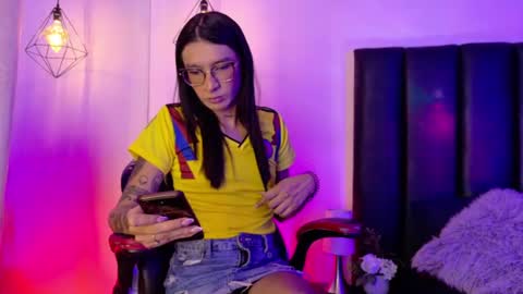 Snapshot of maddie_ray_ chatting on June 2026 05:35:01 AM Maddie Ray online show from June 2026 05:35:01 AM