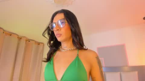 Snapshot of maddie_ray_ chatting on July 2026 03:03:02 PM Maddie Ray online show from July 2026 03:03:02 PM