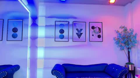 maddie_t18 online show from March 2026 11:32:01 AM