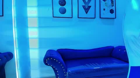 maddie_t18 online show from April 2026 11:58:01 AM