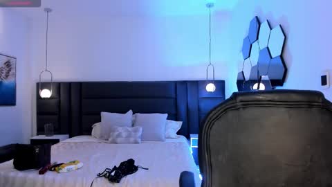 Maddison online show from September 2025 03:49:01 AM