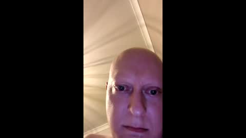 maddogg17 online show from December 2025 05:52:02 PM