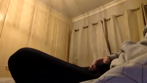 maddogg17 online show from December 2025 09:22:02 PM