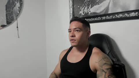 Snapshot of maddox_santana chatting on February 2025 12:28:01 AM Maddox Santana online show from February 2025 12:28:01 AM