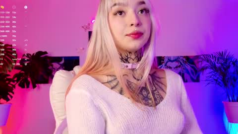 Snapshot of maddy_uwu chatting on February 2025 11:52:01 PM maddy_uwu online show from February 2025 11:52:01 PM