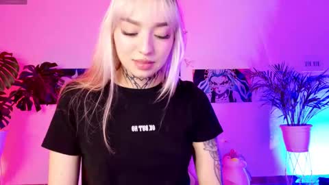 Snapshot of maddy_uwu chatting on March 2025 07:19:01 AM maddy_uwu online show from March 2025 07:19:01 AM