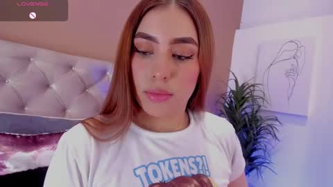 Lina  online show from February 2025 02:48:01 PM