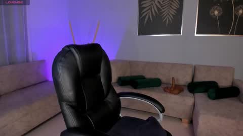 Snapshot of maddyowens_ chatting on October 2025 10:49:01 AM Maddy Owens online show from October 2025 10:49:01 AM