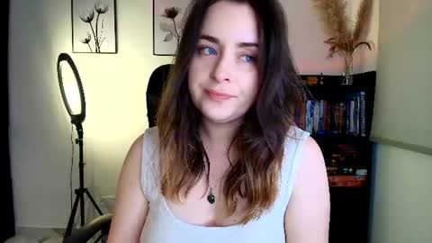 Snapshot of madelamee chatting on July 2026 12:02:02 AM madelamee online show from July 2026 12:02:02 AM