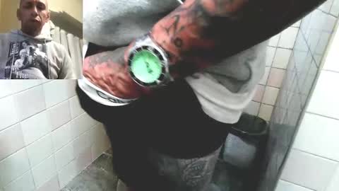 madeyoulook818 online show from April 2026 02:37:02 AM