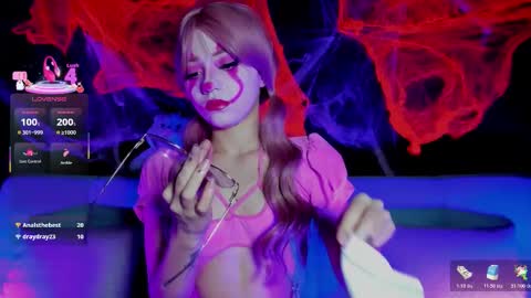 Madison Watson online show from October 2025 10:44:01 AM