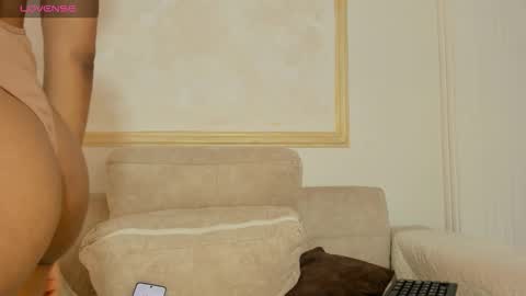 madinson online show from September 2025 09:38:01 PM