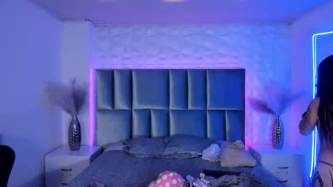 MADISON  online show from October 2025 11:42:02 AM