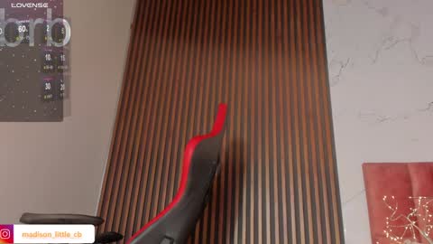 Melissa     700  1400 -5 online show from January 2025 04:06:01 PM