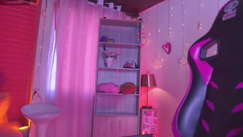 Madison   online show from September 2025 12:19:01 PM