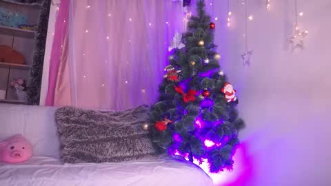 Madison   online show from December 2025 12:32:01 PM