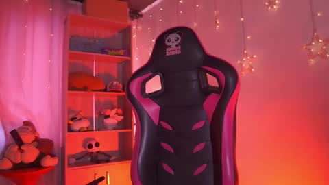 Madison   online show from February 2026 12:45:01 PM