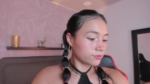 M A D I S O N online show from December 2025 07:43:02 PM