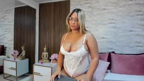 Snapshot of madisonhunterr_ chatting on January 2025 02:02:01 AM madisonhunterr_ online show from January 2025 02:02:01 AM