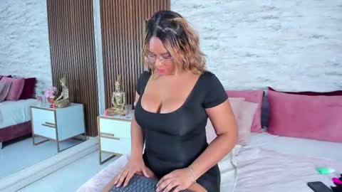Snapshot of madisonhunterr_ chatting on February 2025 02:15:01 AM madisonhunterr_ online show from February 2025 02:15:01 AM