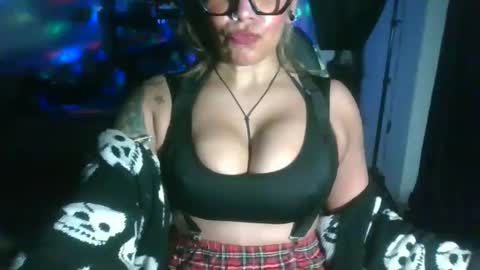 MadisonJayde online show from January 2025 04:18:02 AM