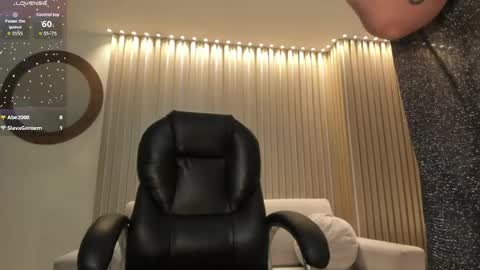 Snapshot of madisonkane chatting on April 2026 12:29:02 PM Madison Kane online show from April 2026 12:29:02 PM