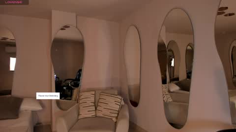 Snapshot of madisonkane chatting on May 2026 11:06:01 AM Madison Kane online show from May 2026 11:06:01 AM