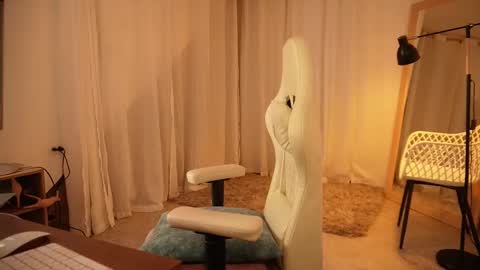 madisonlara online show from March 2026 04:57:01 PM