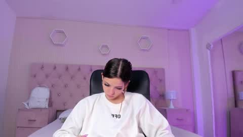 madison online show from November 2025 12:59:02 PM