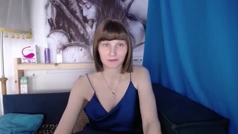 Elizabeth online show from December 2024 04:43:02 AM