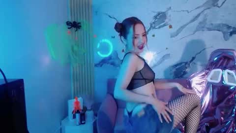 Mady online show from October 2025 11:10:01 AM