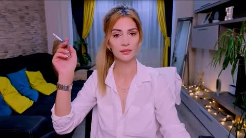 Madye Roberts online show from December 2025 12:08:01 AM