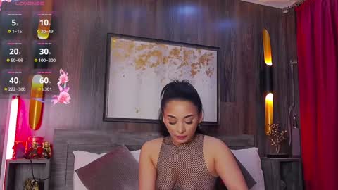 Snapshot of madyluxx chatting on January 2025 07:42:01 PM MadyLuxx online show from January 2025 07:42:01 PM