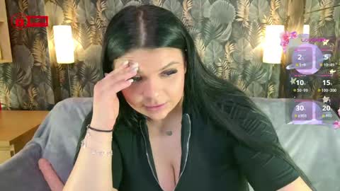 MADYMOAN online show from April 2026 06:14:02 PM