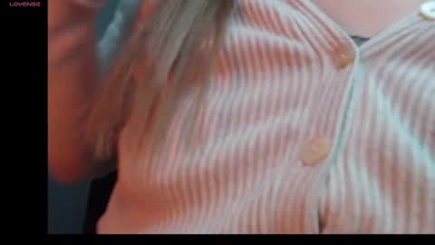 Mara online show from February 2025 06:42:02 PM