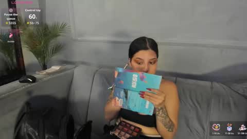 madyscarlett online show from October 2025 01:23:04 PM