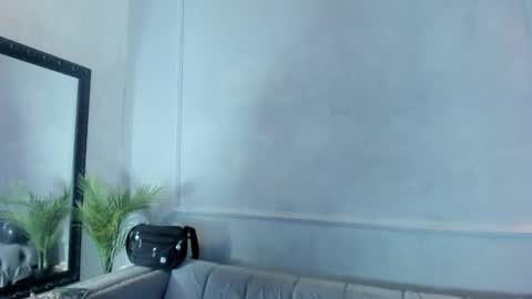 madyscarlett online show from November 2025 01:43:02 PM