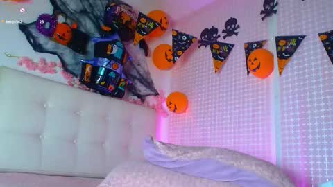 Snapshot of madysson__js_ chatting on November 2025 12:01:02 AM madysson__js_ online show from November 2025 12:01:02 AM