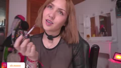 Snapshot of maeeve_ chatting on July 2026 04:11:01 PM Maeve schedule 11 am- 530 pm colombia time online show from July 2026 04:11:01 PM