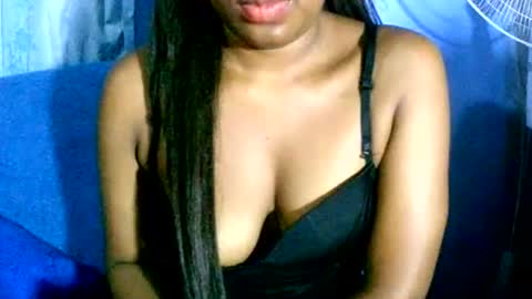 MaelahLove online show from December 2024 05:28:02 AM