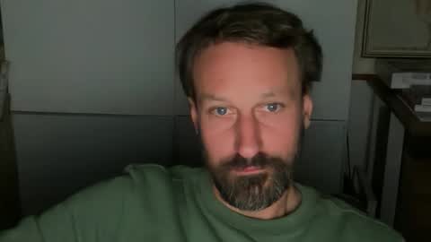 maenu_69 online show from October 2025 10:00:01 PM