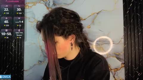 maevekuro online show from November 2025 03:38:02 AM