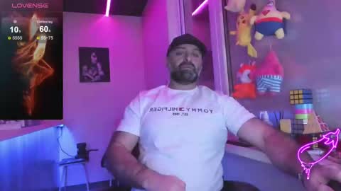 Snapshot of magabear chatting on February 2025 10:23:02 AM Magabear online show from February 2025 10:23:02 AM