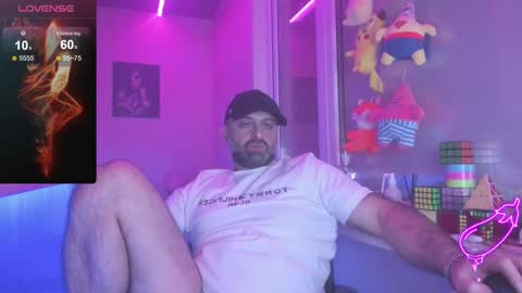 Snapshot of magabear chatting on February 2025 10:43:01 PM Magabear online show from February 2025 10:43:01 PM
