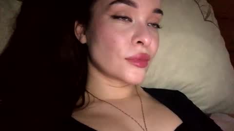 magggg658318 online show from December 2025 01:40:02 PM