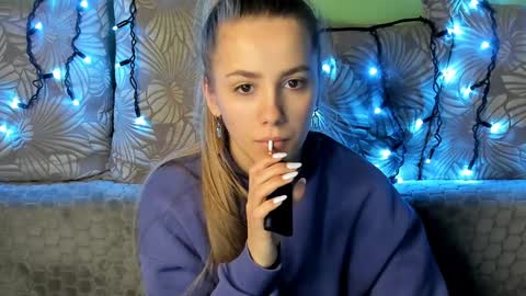 Snapshot of maggiecake chatting on January 2025 05:45:02 AM Maggie online show from January 2025 05:45:02 AM
