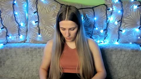 Snapshot of maggiecake chatting on January 2025 01:45:02 AM Maggie online show from January 2025 01:45:02 AM