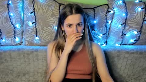 Snapshot of maggiecake chatting on January 2025 05:18:02 AM Maggie online show from January 2025 05:18:02 AM