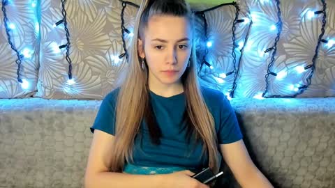 Snapshot of maggiecake chatting on January 2025 01:59:02 AM Maggie online show from January 2025 01:59:02 AM